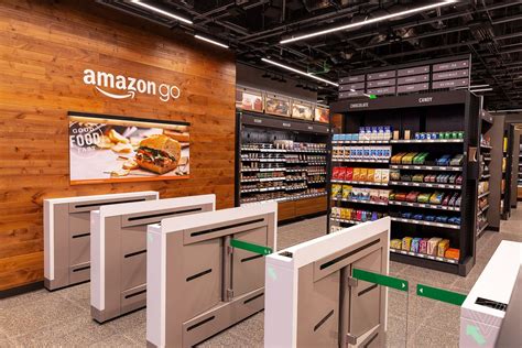 amazon コンビニ支払いできない: なぜ私たちはまだ現金にこだわるのか？