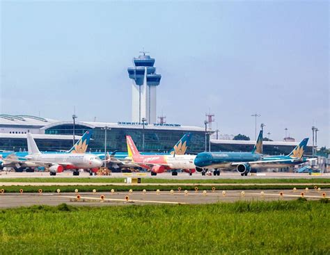 베트남 공항: 시간을 초월한 여행의 시작점